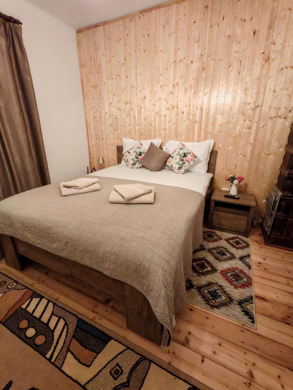 Vi La June Vacation rental in Romania