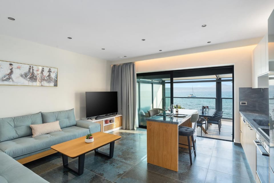 TV and multimedia, Seating area