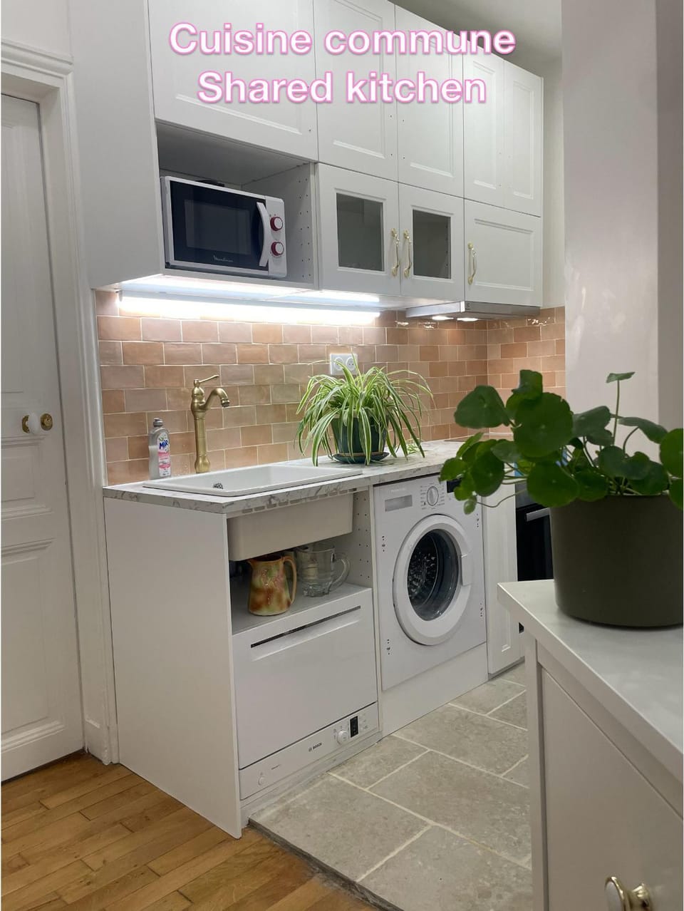 Kitchen or kitchenette, Communal kitchen, dishwasher, microwave, oven, stove, washing machine