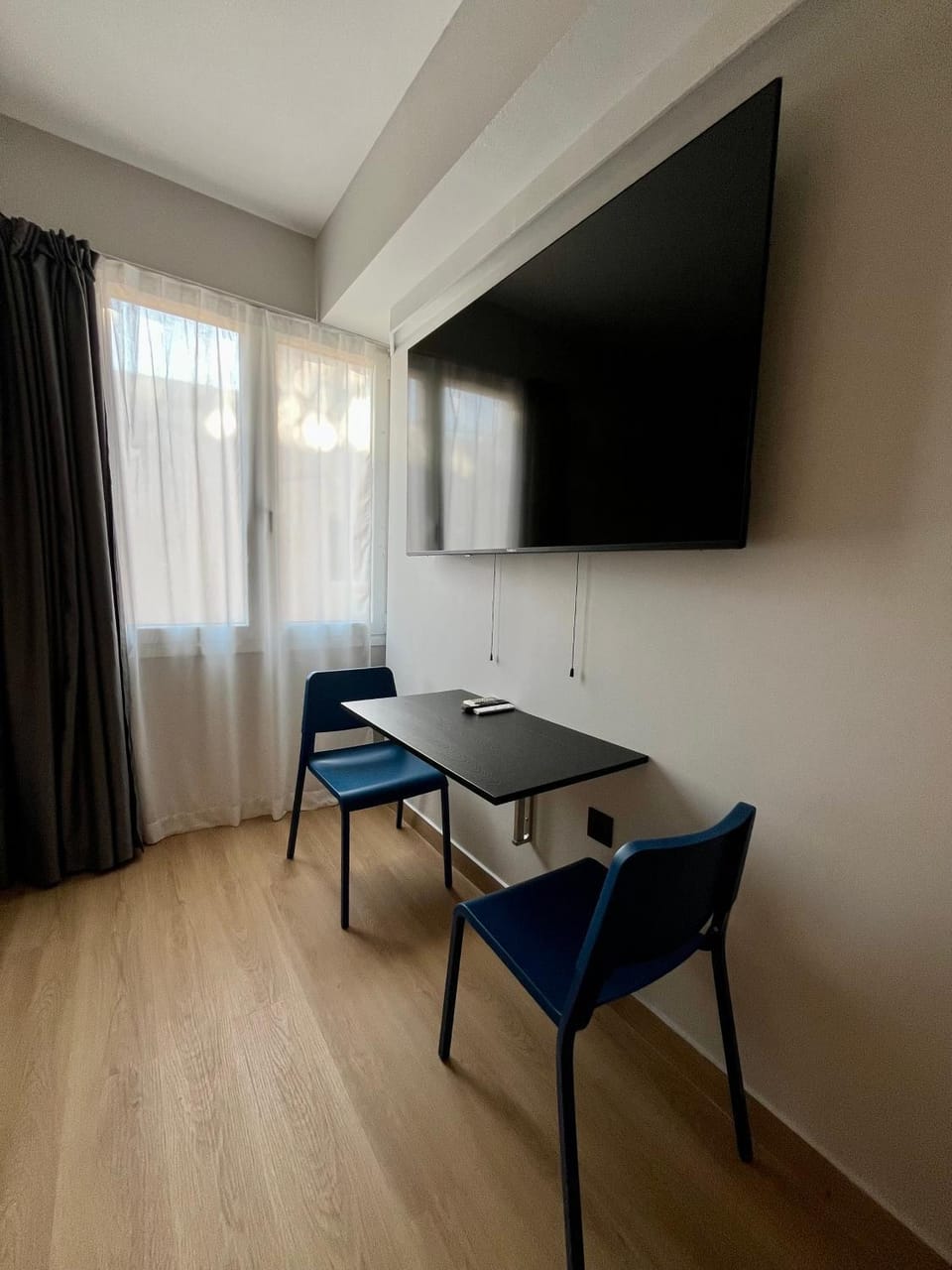TV and multimedia, Seating area
