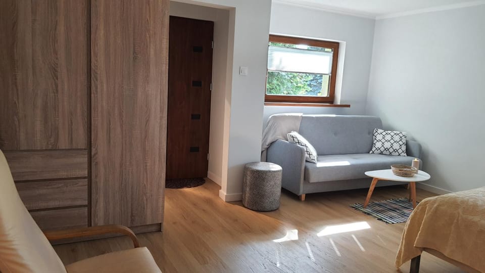 Kawalerka 40 m 2 osoby ulica Porzeczkowa Torun Apartment in Greater Poland Voivodeship