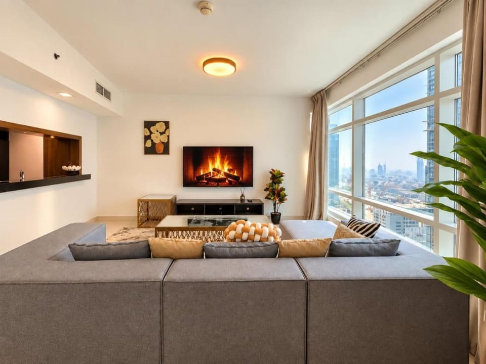 Near Dubai Mall and Metro with glimpse of fountain Apartment in Dubai