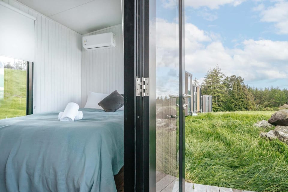 Aorangi Peak Cabins 2 by Tiny Away Cabin in Rotorua