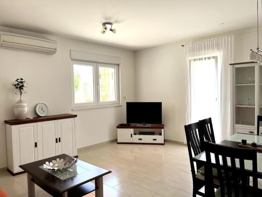 Oleander Apartment Podstrana, Split Apartment in Podstrana