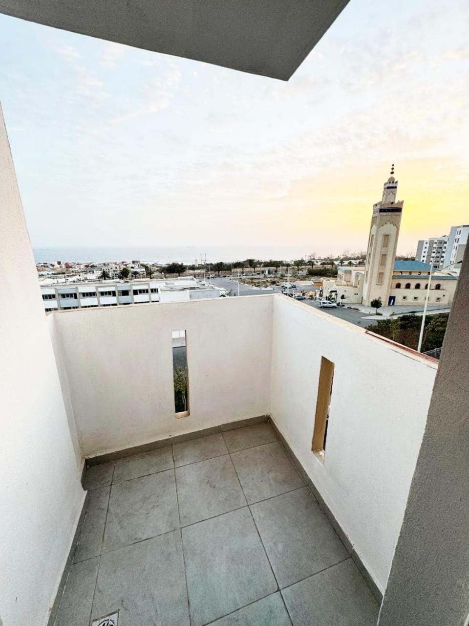 Day, View (from property/room), Balcony/Terrace, Balcony/Terrace, Bedroom, City view, Sea view