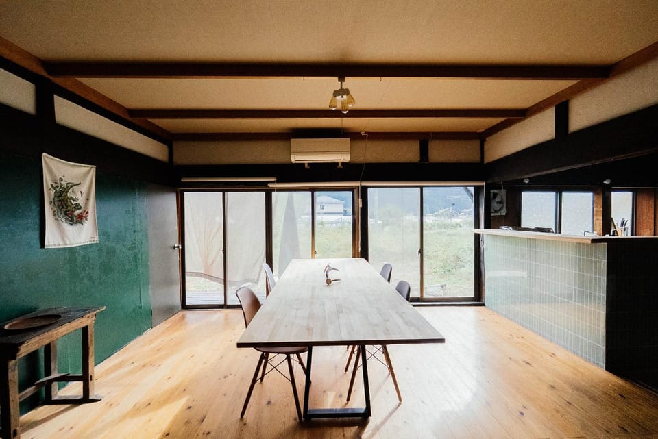 Communal lounge/ TV room, Living room, Dining area