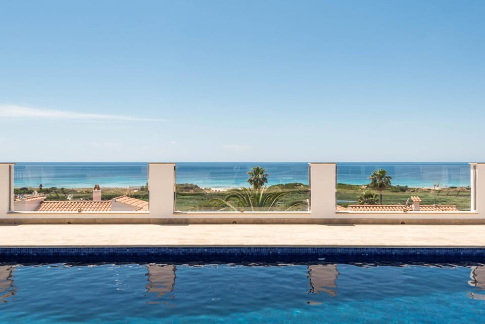 Off site, Natural landscape, Other, Sea view, Swimming pool