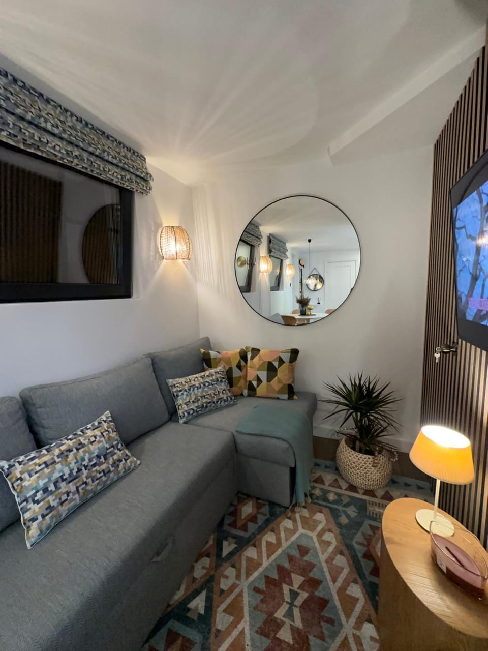 TV and multimedia, Living room, Seating area