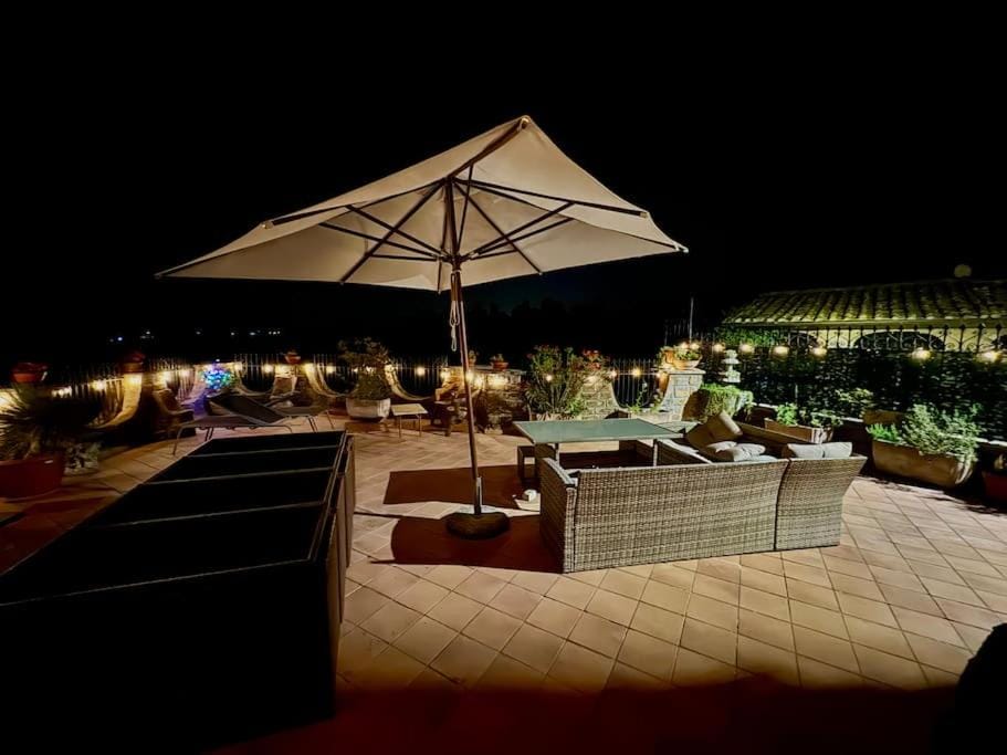 Night, Balcony/Terrace
