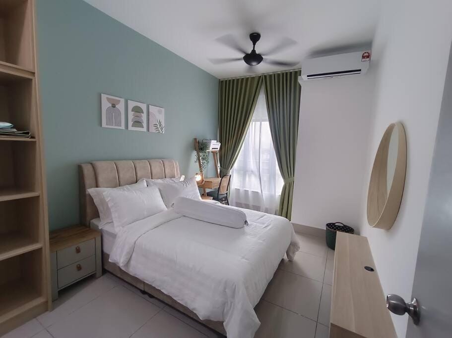 Rosaz Homestay, KLCC View 3R at Razak City Residence Apartment in Federal Territory of Kuala Lumpur
