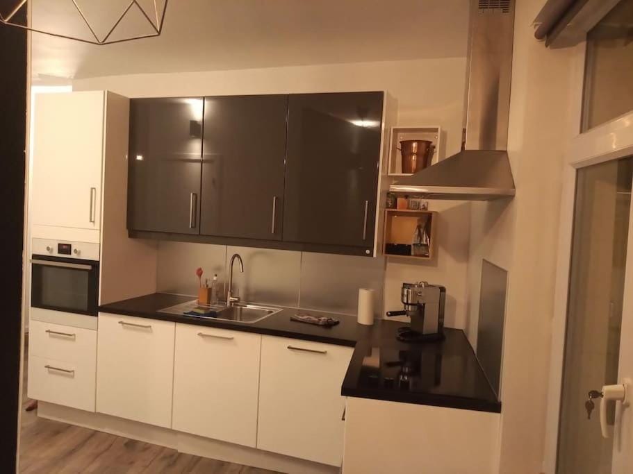 La Vie Hors Château Apartment in Liège