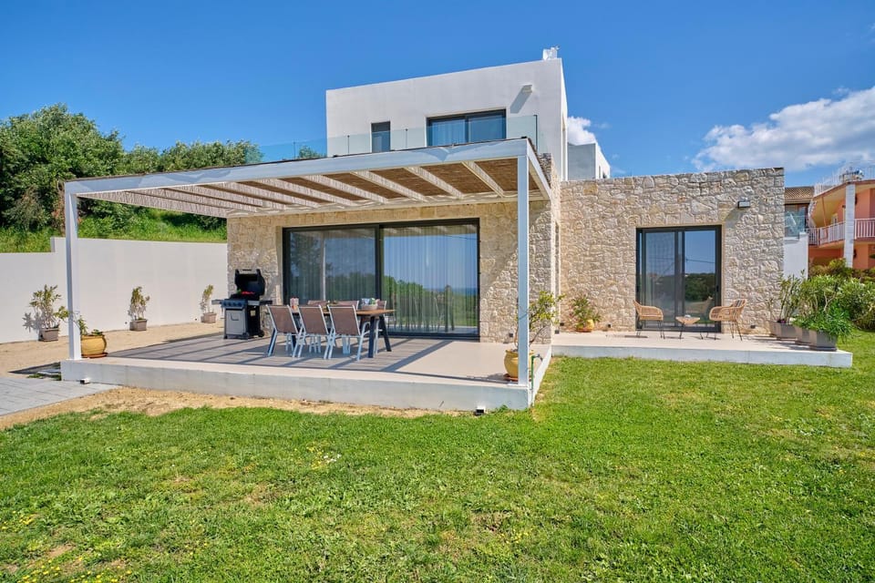 Property building, Patio, Garden, Garden view