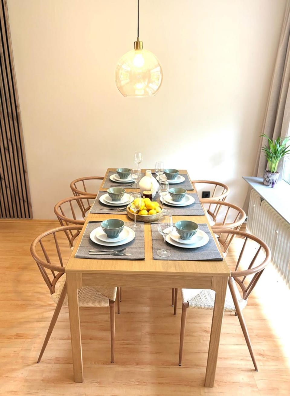 Living room, Dining area