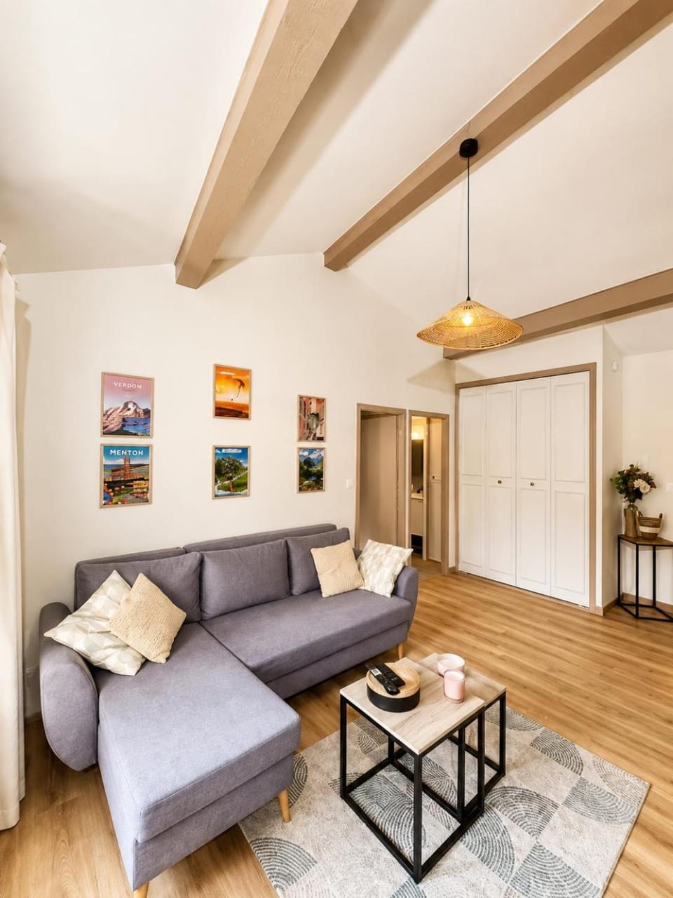 Charmant appartement mansardé en centre ville de Foix Apartment in Occitanie