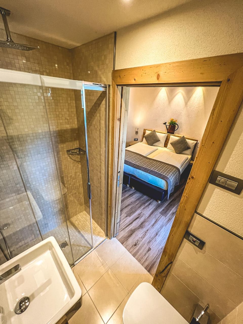 Bed, Bathroom, Bedroom