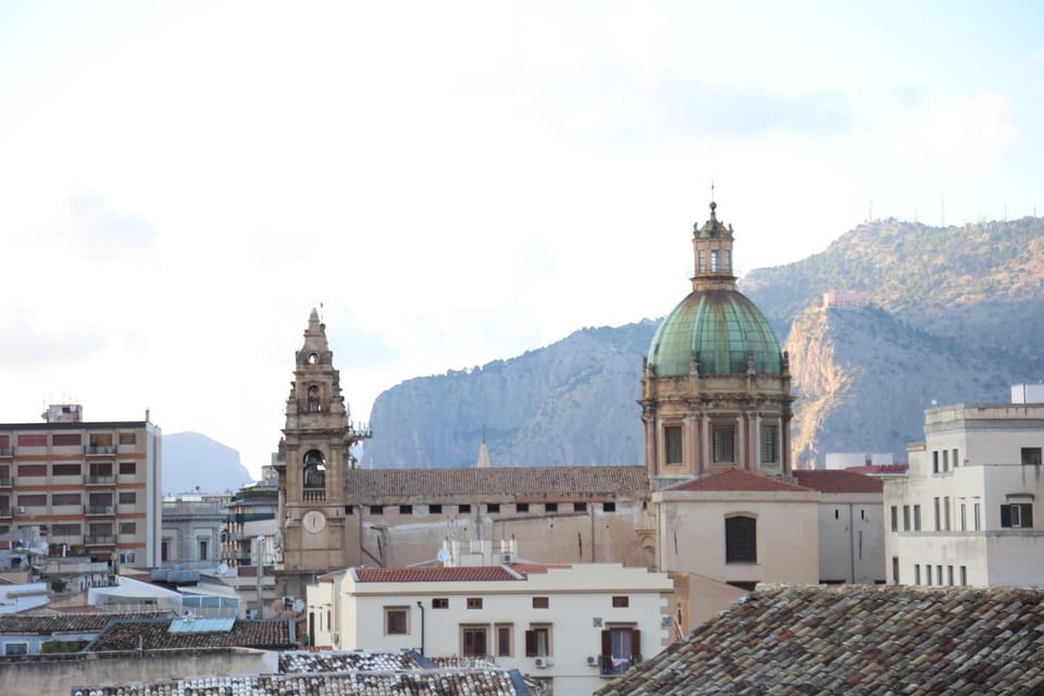 Nearby landmark, Natural landscape, City view, Landmark view, Location