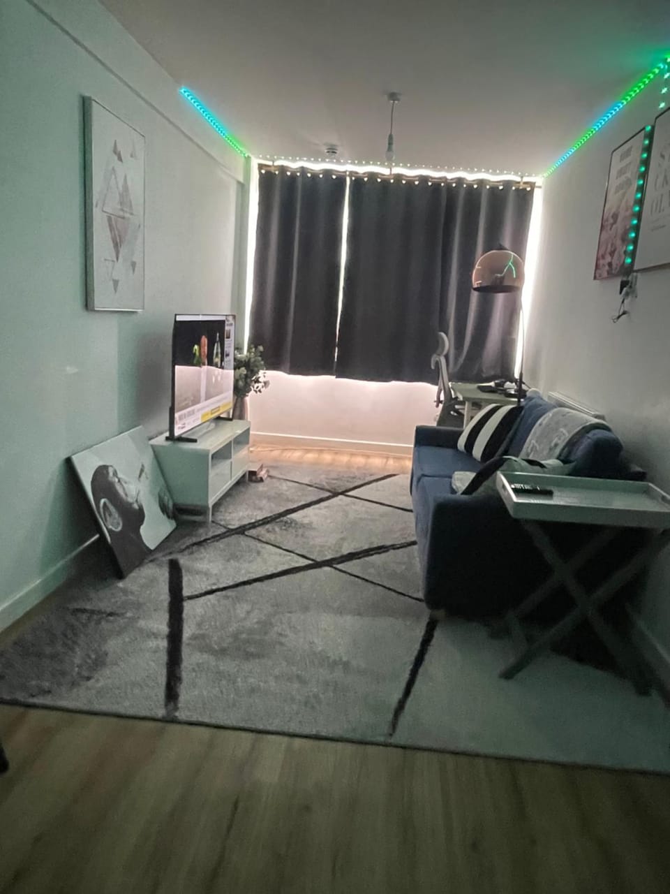 Living room, Seating area