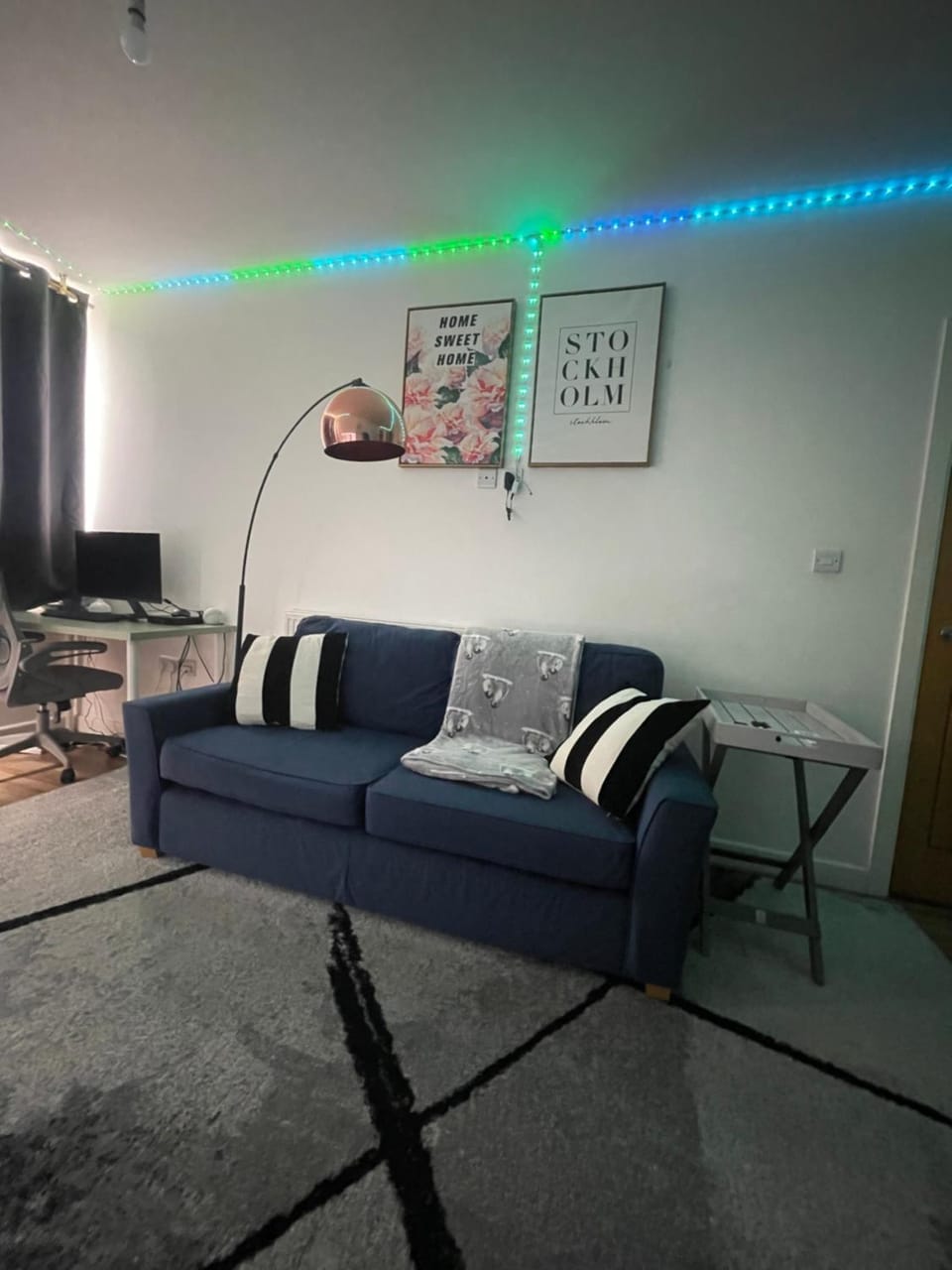 Living room, Seating area