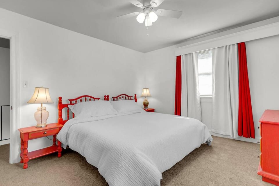 Charming Downtown Charleston, Near Hampton Park House in Stono River