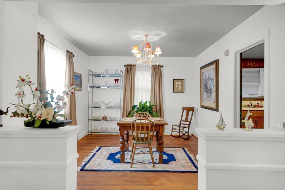 Charming Downtown Charleston, Near Hampton Park House in Stono River