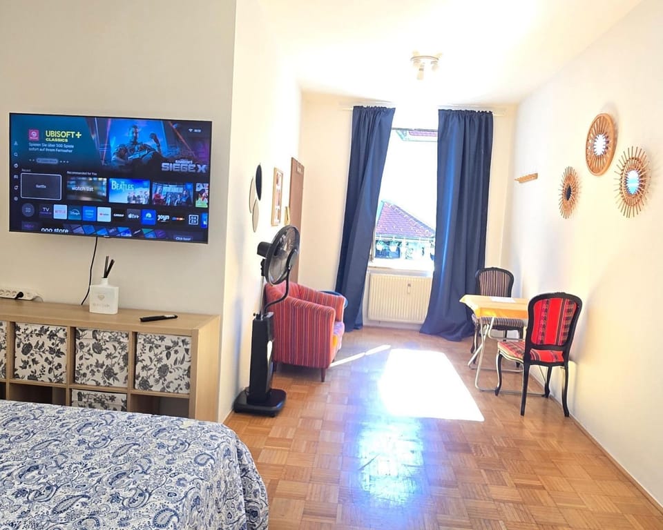 Communal lounge/ TV room, Bed, Living room, Dining area, Bedroom