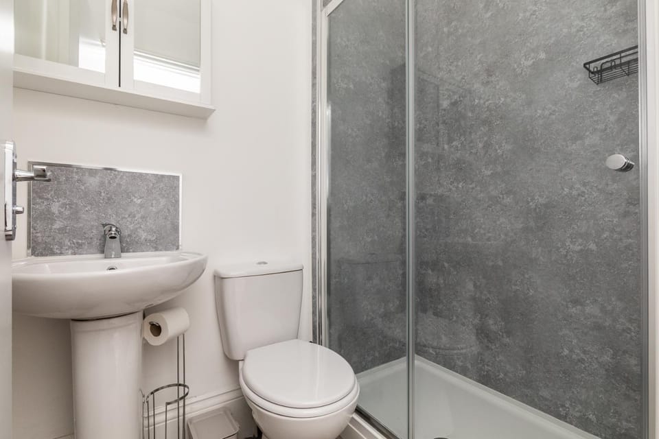 Shower, Toilet, Bathroom