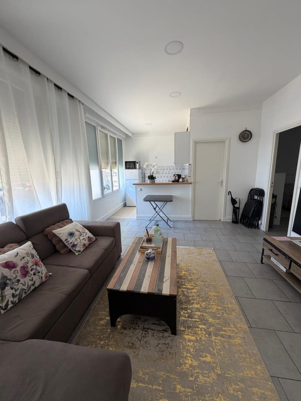 Spacieux et lumineux, coup de cœur garanti à proximité du métro et RER Apartment in Aubervilliers