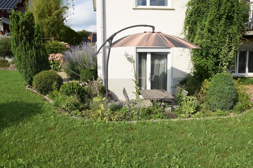 Property building, Facade/entrance, Garden