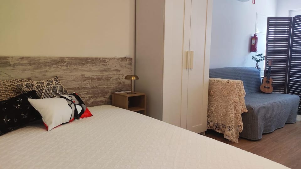 Living room, Bedroom
