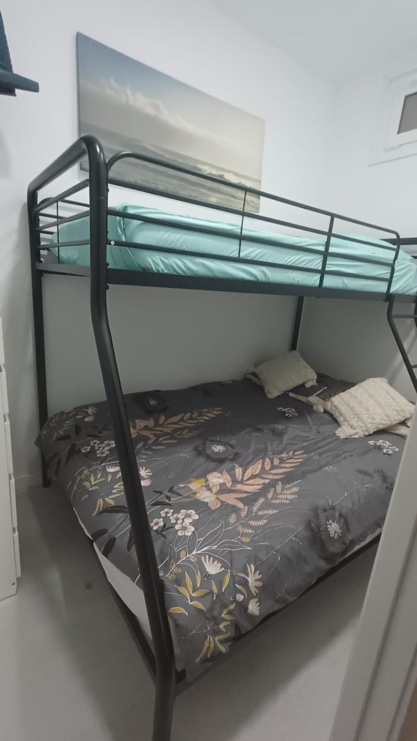 Bed, Bedroom, bunk bed
