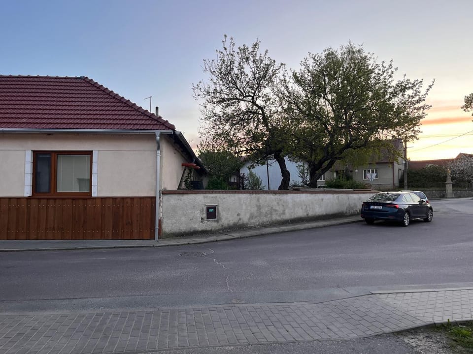 Domek na růžku celá chalupa House in South Moravian Region