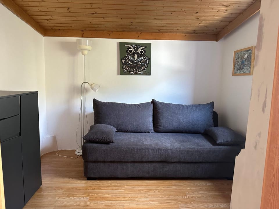 Seating area, Bedroom
