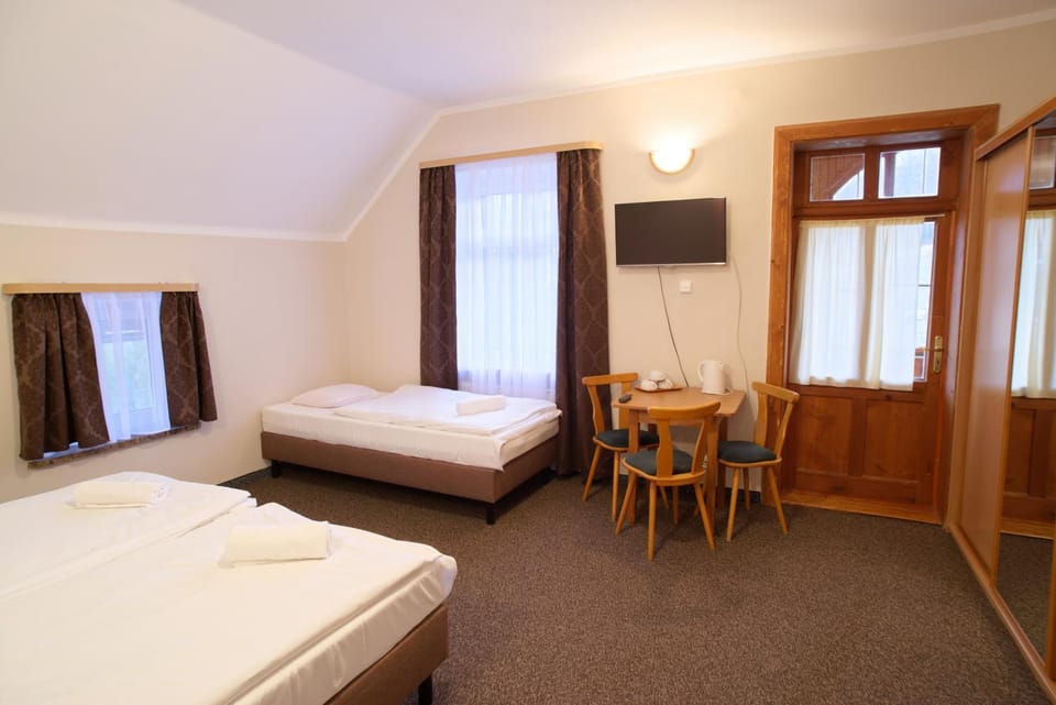 Zielone Wzgórze Bed and Breakfast in Lower Silesian Voivodeship