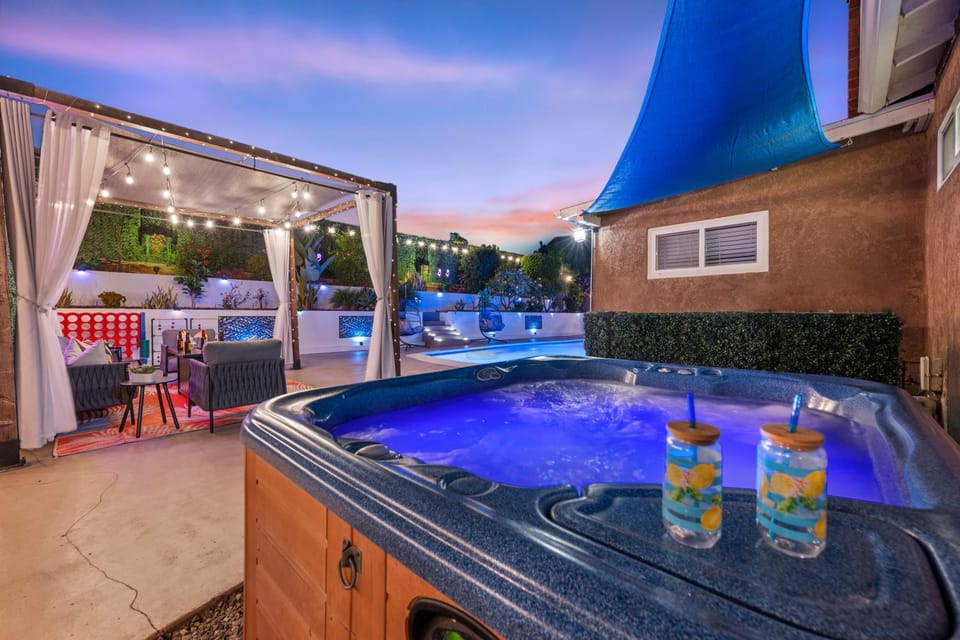 The Hidden Treasure Estate House in La Mesa