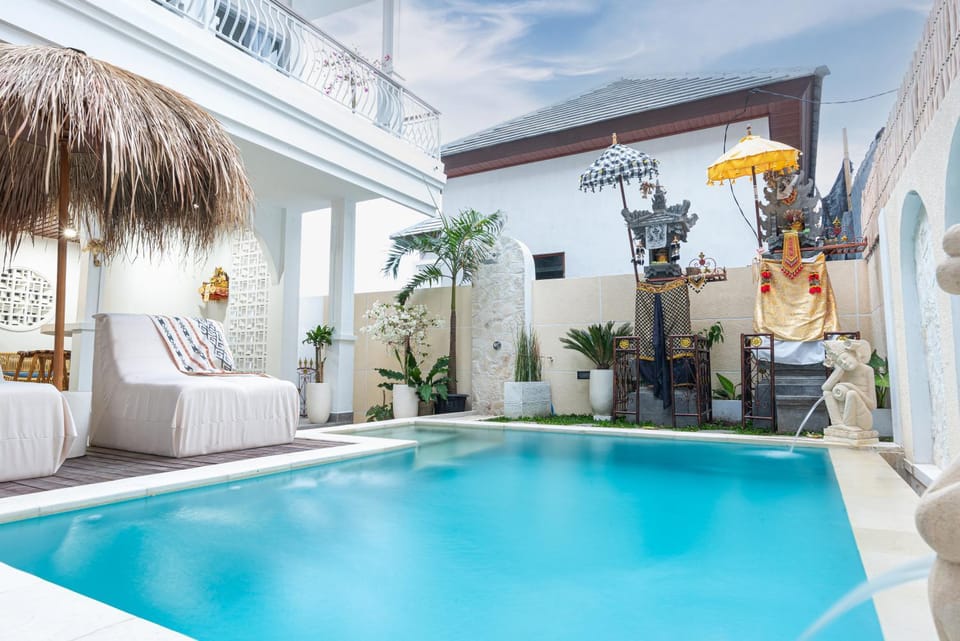 Pool view, Swimming pool