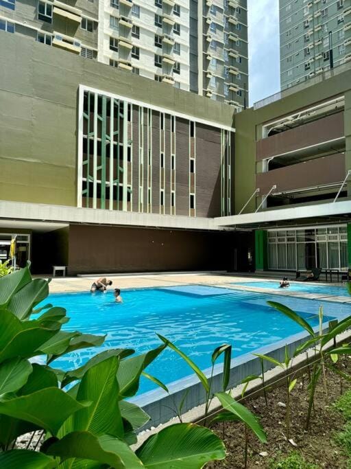 Homey Stay 1 BEDROOM, inside IT PARK Apartment in Lapu-Lapu City