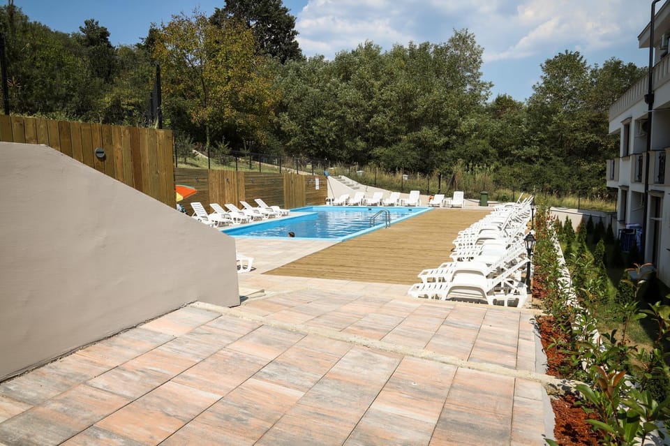 Pool view, Swimming pool
