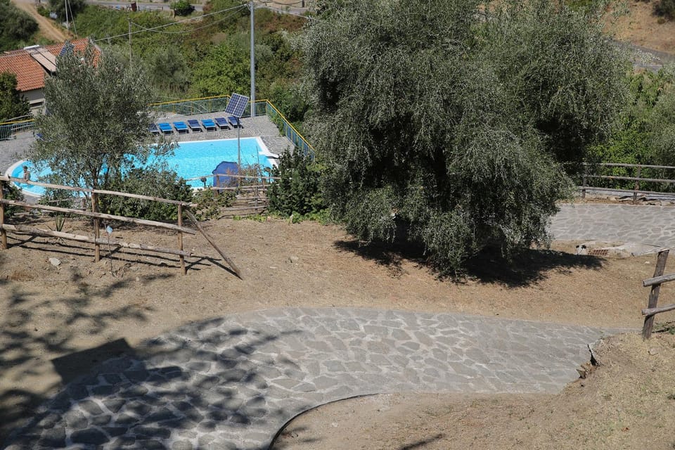 Day, Natural landscape, Swimming pool