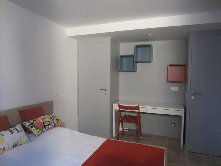Jolie T2 rénové avec jardin clos et parking privé Apartment in Occitanie