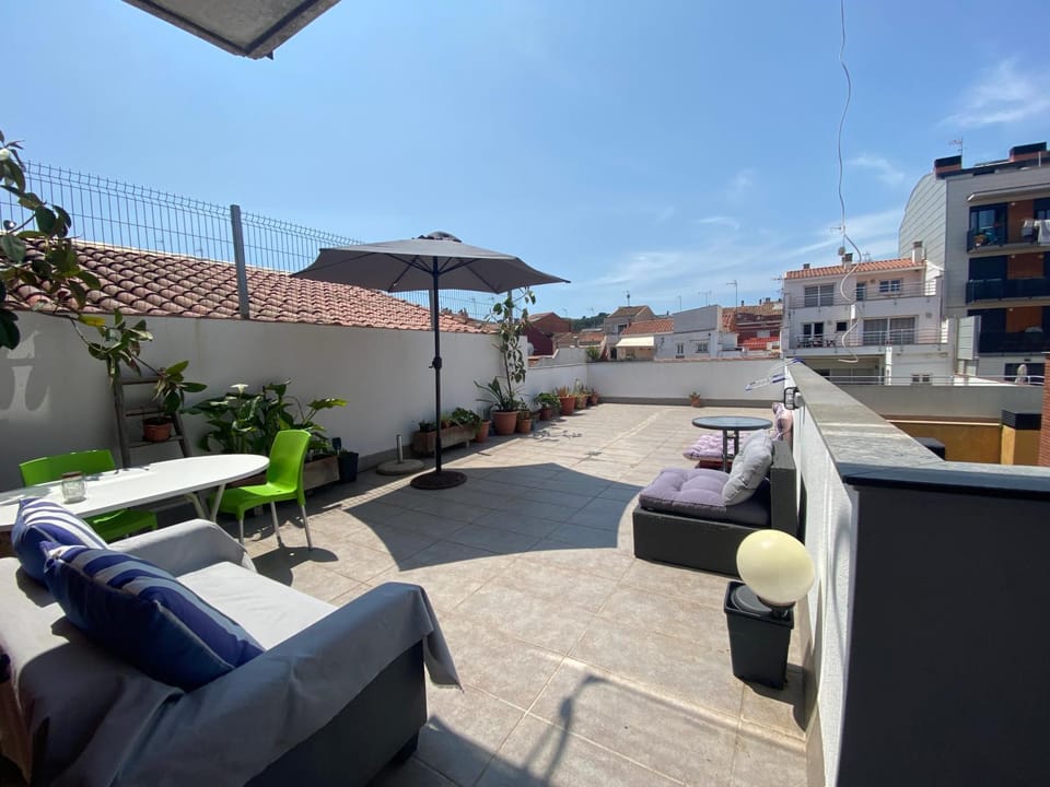 Tranquilo y con terraza Apartment in Terrassa