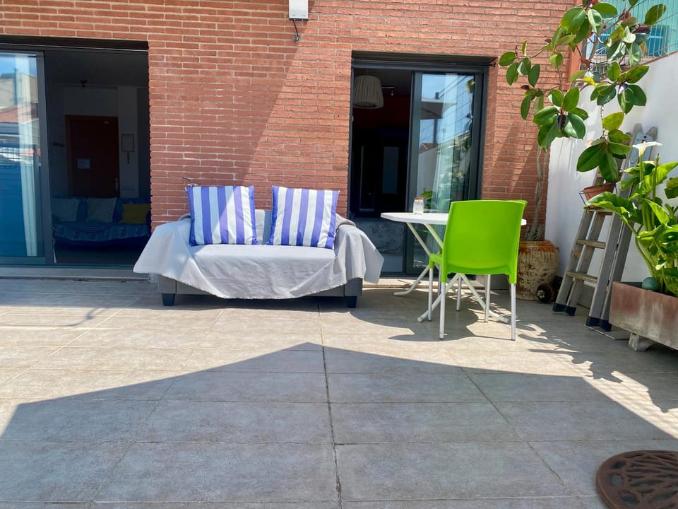 Tranquilo y con terraza Apartment in Terrassa