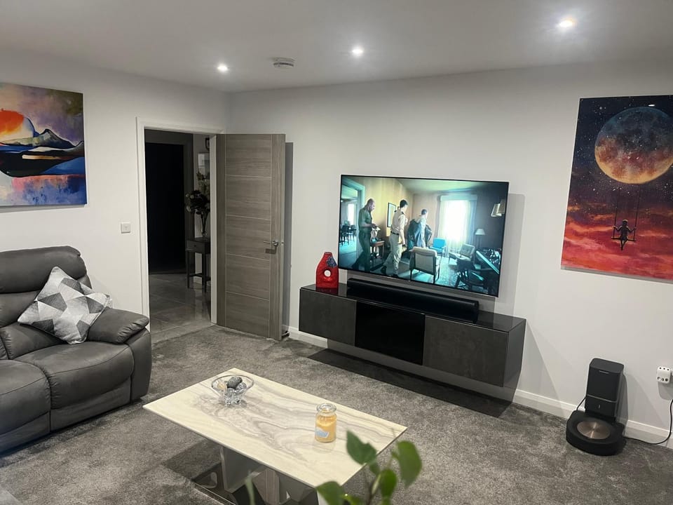 TV and multimedia, Living room, Seating area