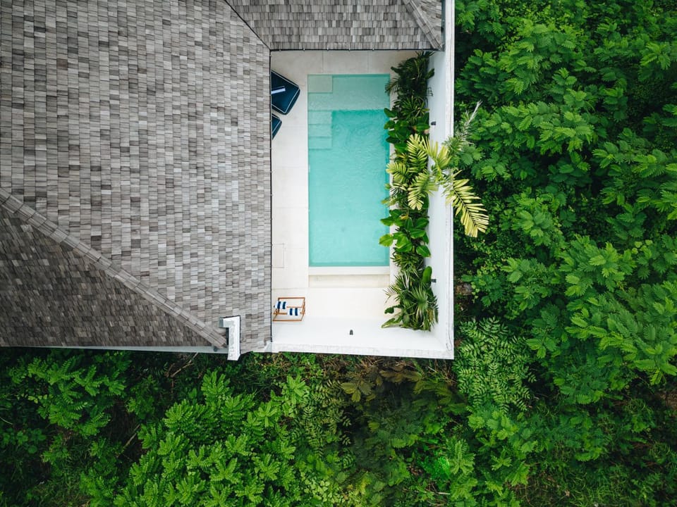 Property building, Pool view, Swimming pool