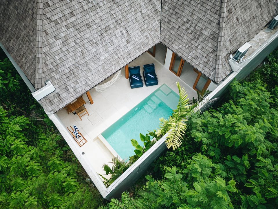 Pool view, Swimming pool