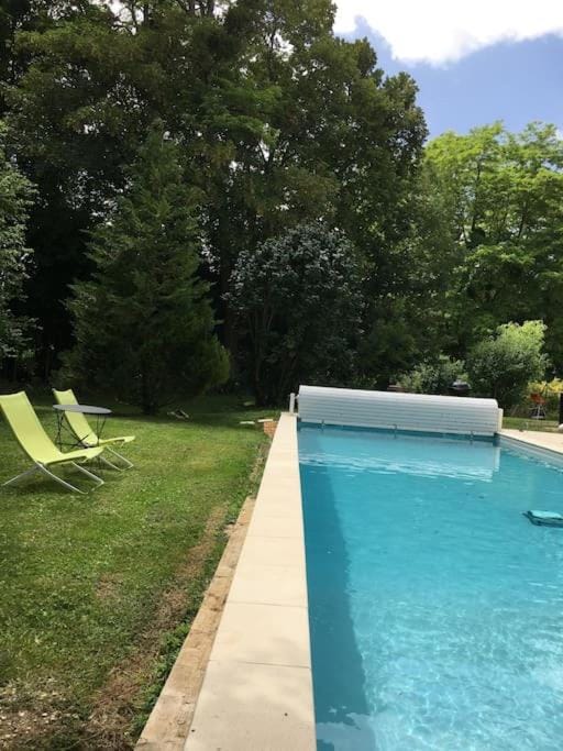 Escapade romantique dans une demeure du 18ème Apartment in Bourgogne-Franche-Comté