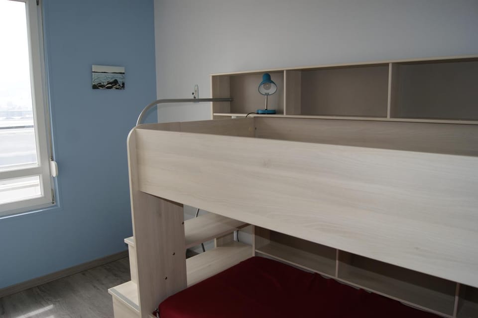 Bed, Bedroom, bunk bed