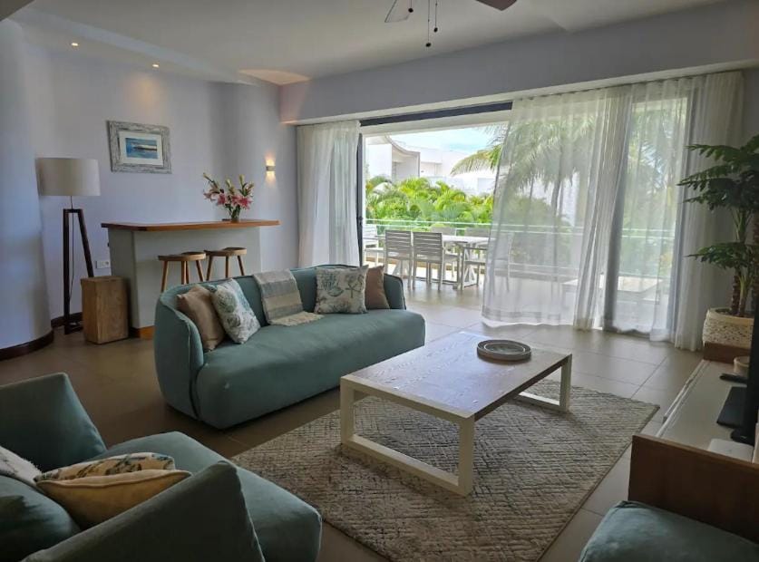 Luxury 3 Bedroom Apartment Sea View Azuri Estate Apartment in Rivière du Rempart District, Mauritius