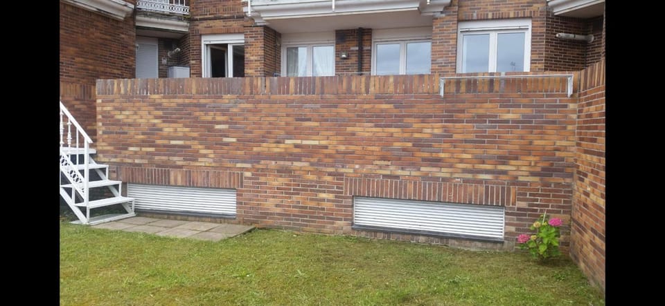 Property building, Garden