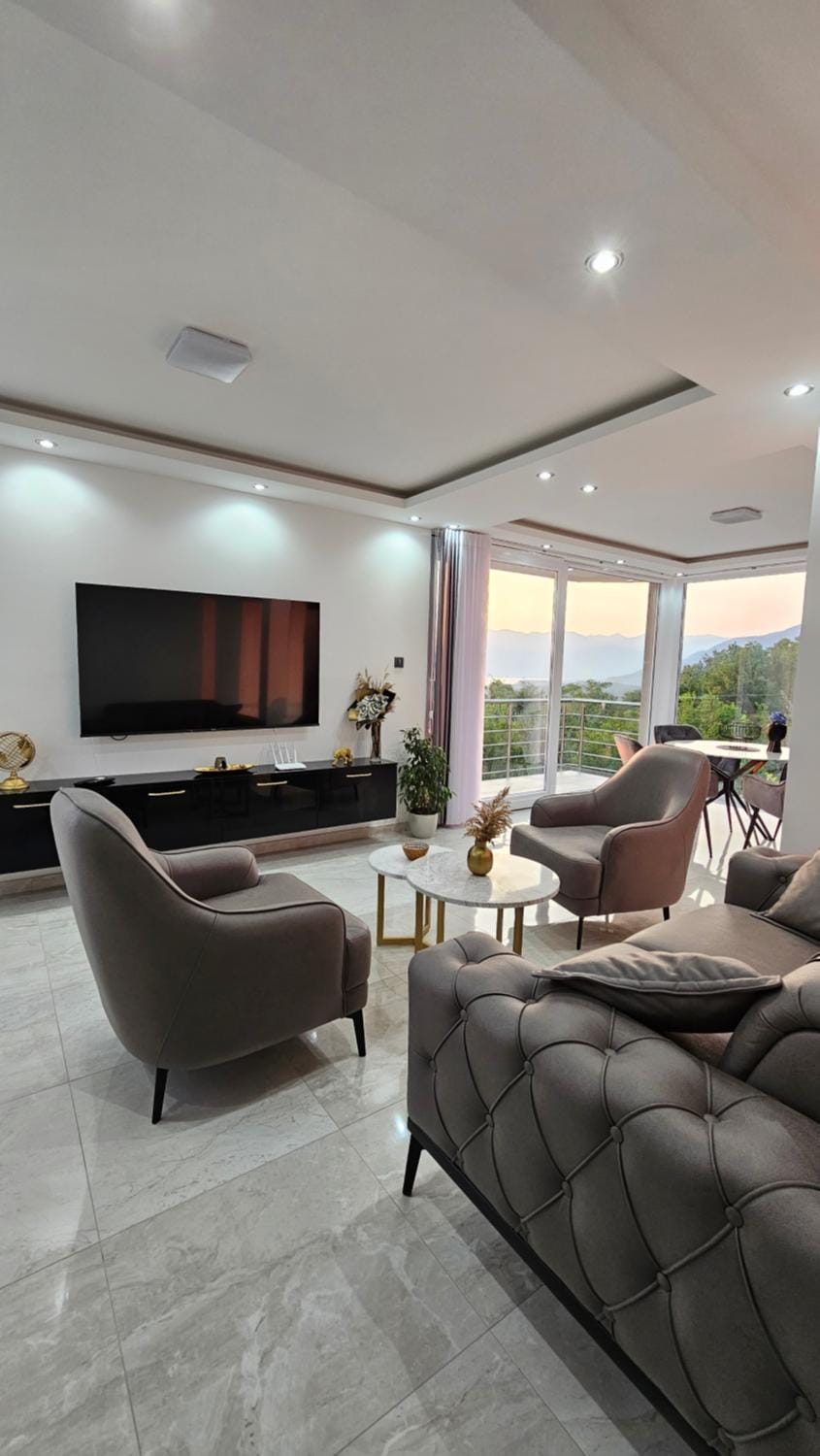 TV and multimedia, Living room, Seating area