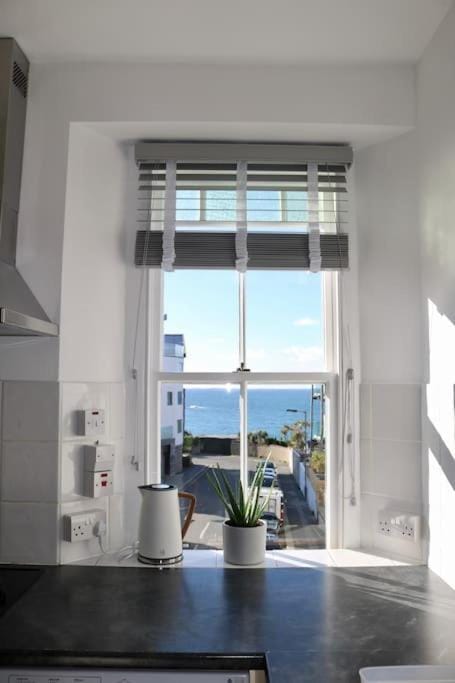 View (from property/room), Kitchen or kitchenette